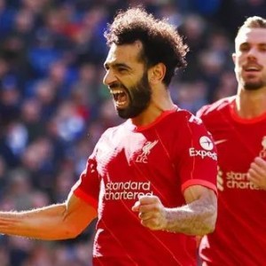  哈兰德戴帽助曼城登顶，蓝月亮剑指卫冕之路