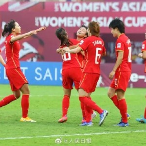  里昂女足四连冠创历史新纪录  